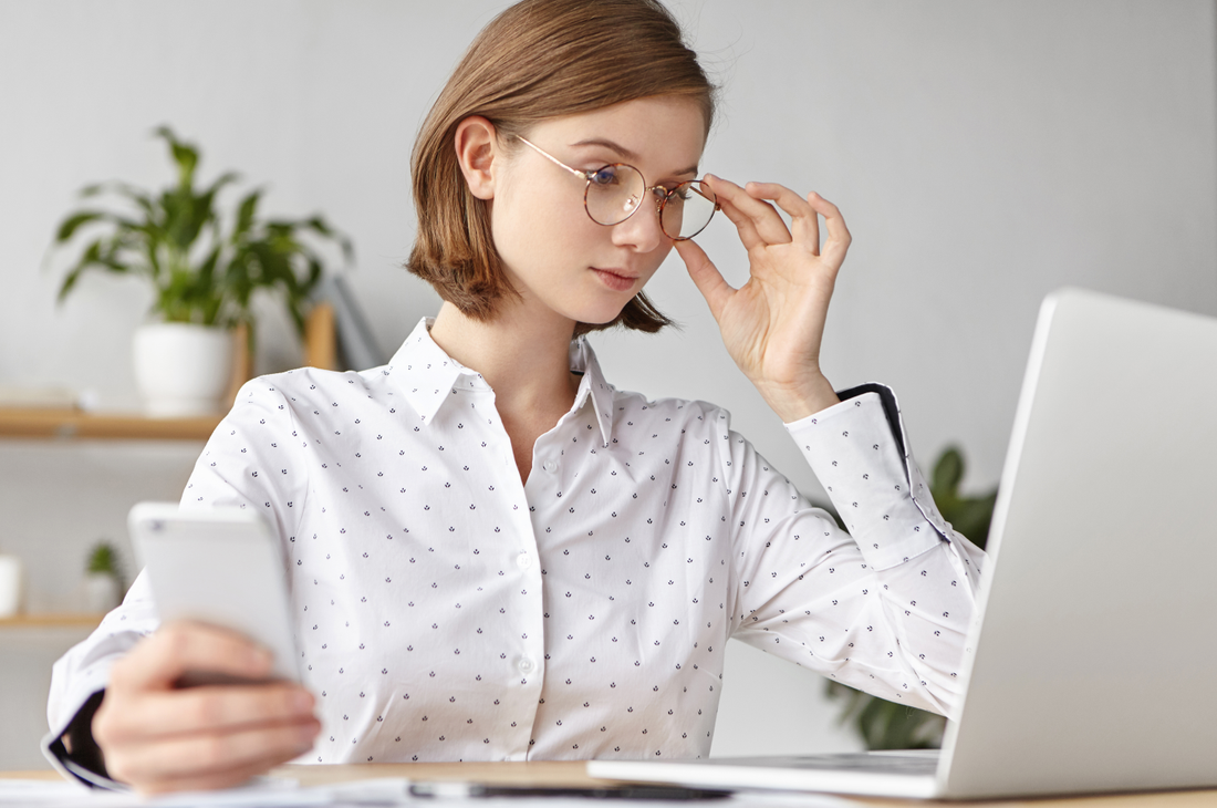 How Blue Light Overload Affects Eye Health in the Digital Era—and How Targeted Nutrients Support Visual Resilience